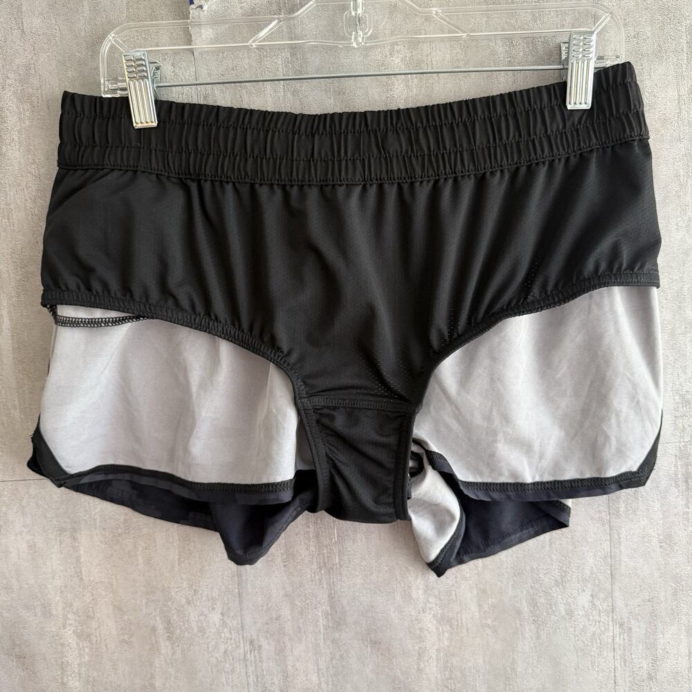 Vuori Clementine Shorts Womens Sz L Black Camo 3” Lined Athletic Running Gym - Picture 14 of 14